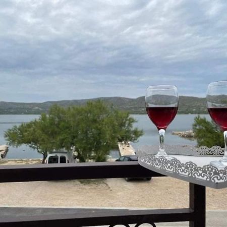Apartman Luka Jadrtovac Exterior foto