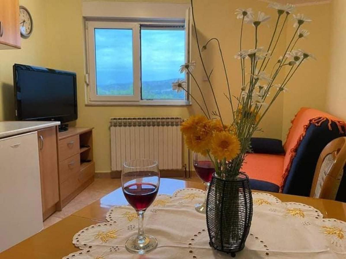Apartman Luka Jadrtovac Exterior foto